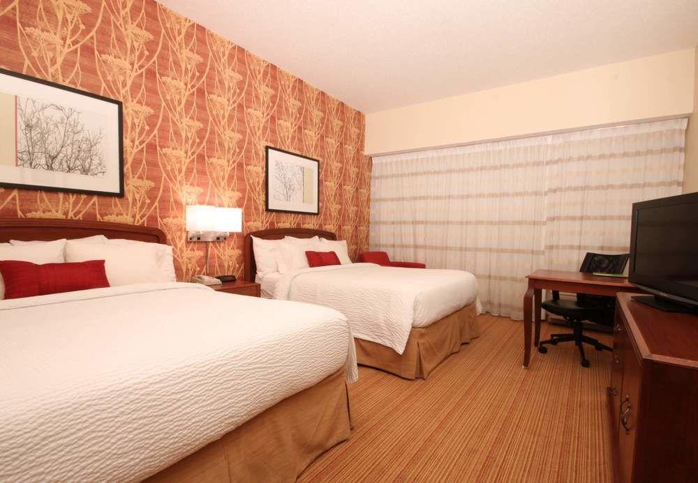 Courtyard Chicago Bloomingdale Ξενοδοχείο Εξωτερικό φωτογραφία