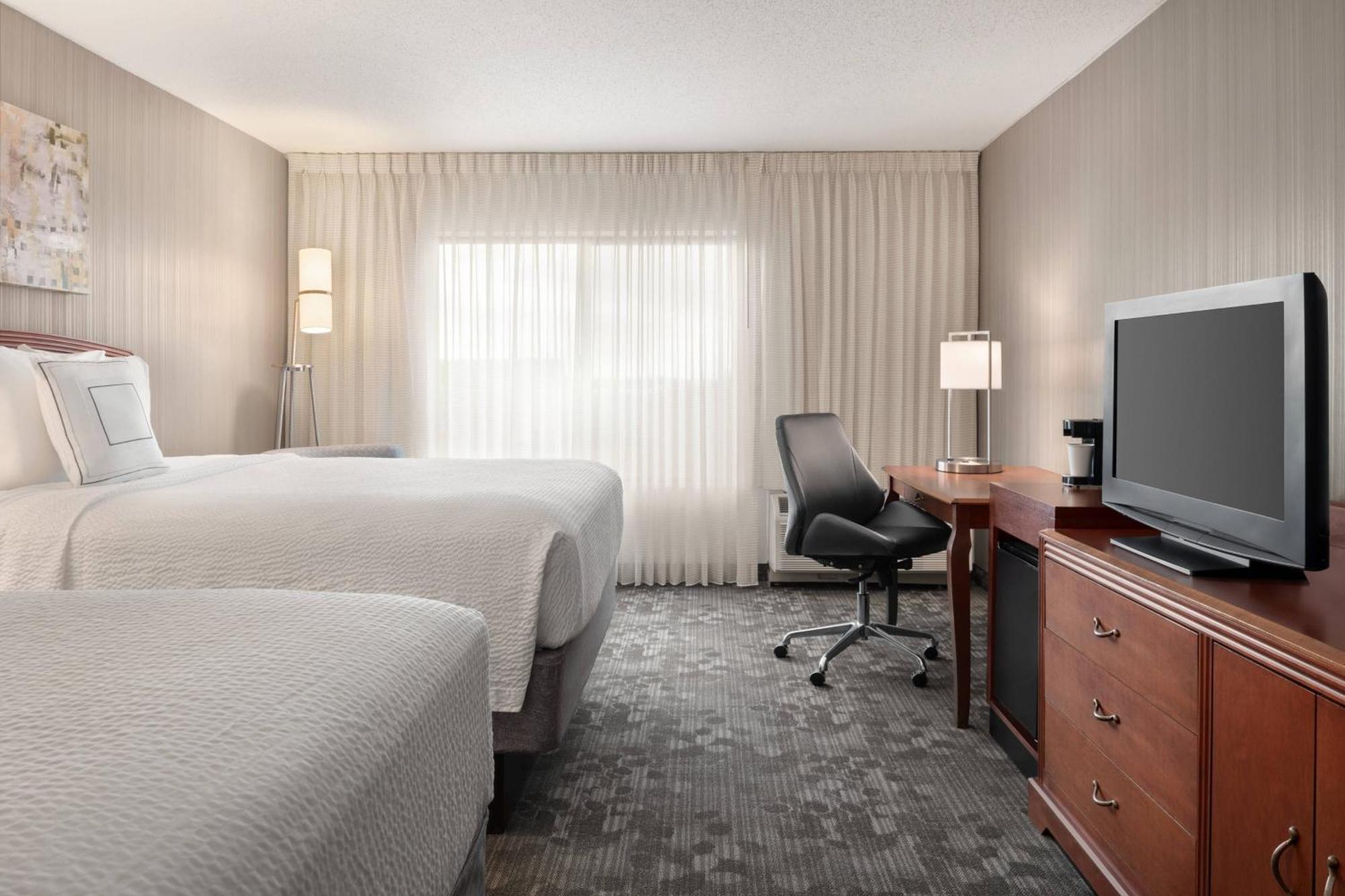 Courtyard Chicago Bloomingdale Ξενοδοχείο Εξωτερικό φωτογραφία