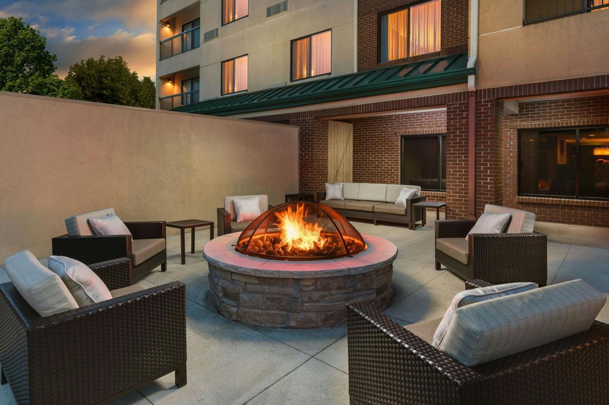 Courtyard Chicago Bloomingdale Ξενοδοχείο Εξωτερικό φωτογραφία