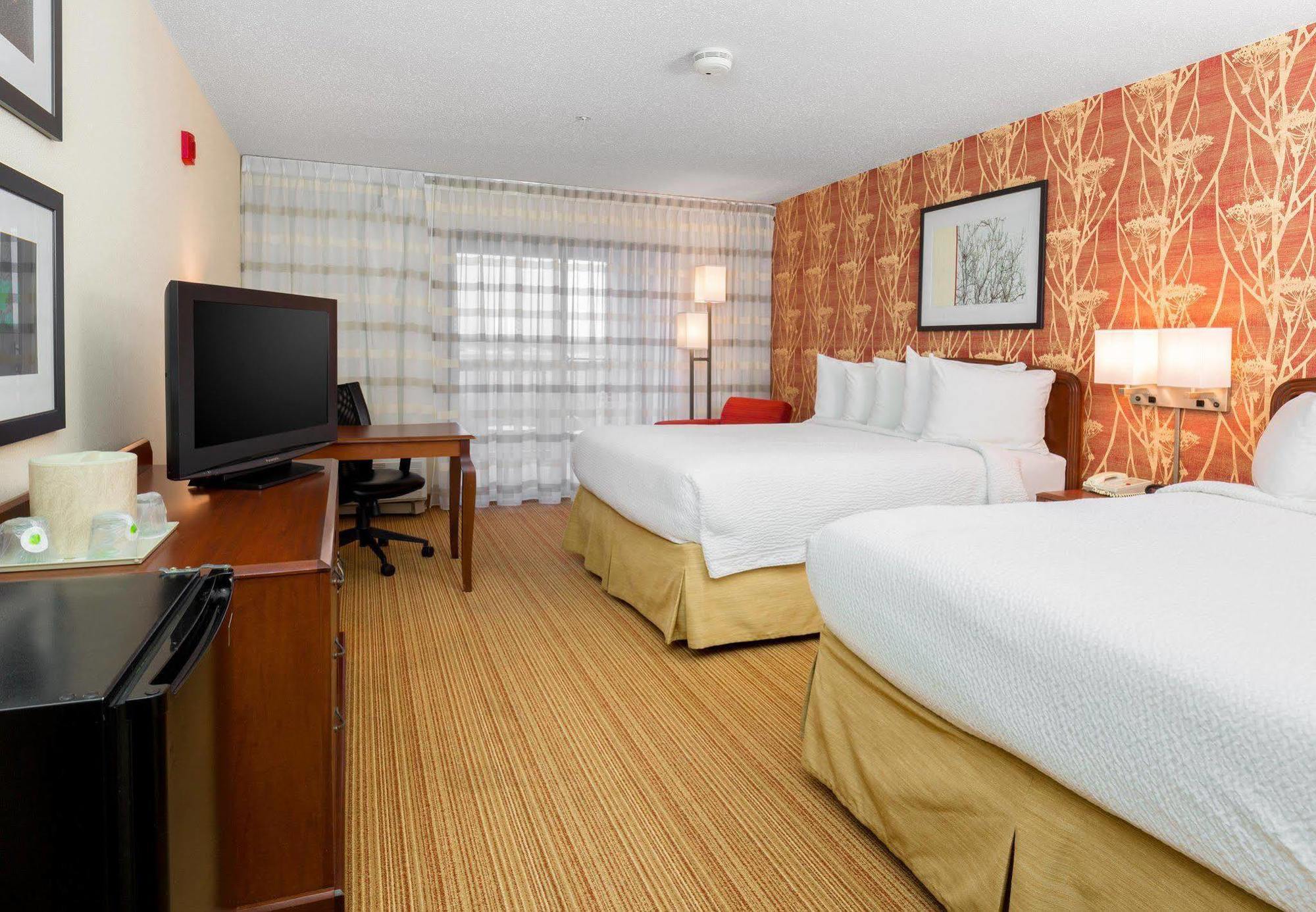 Courtyard Chicago Bloomingdale Ξενοδοχείο Εξωτερικό φωτογραφία