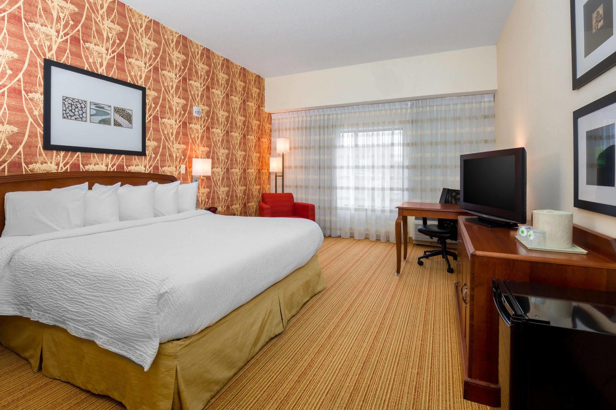 Courtyard Chicago Bloomingdale Ξενοδοχείο Εξωτερικό φωτογραφία